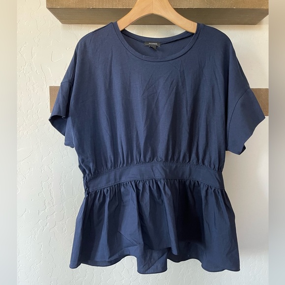 Halogen|Navy short sleeve blouse with mixed material and ruffle hem•••1X - Picture 1 of 10